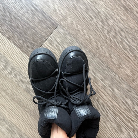 H&M Laced Padded Boots - Picture 6 of 11